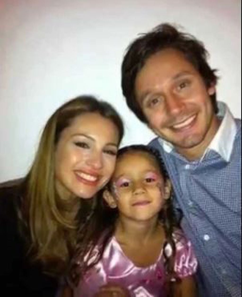 Pampita Ardohain, Benjamín Vicuña y su hija mayor Blanquita, fallecida en 2012 (Internet)