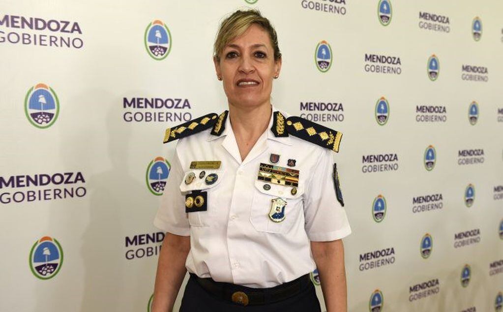 Nueva Comisaria de Mendoza, Cecilia Aragones.