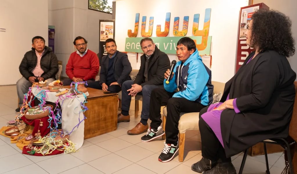 Autoridades del Ministerio de Cultura y Turismo de Jujuy y vecinos de Casabindo anunciaron el programa de actividades de la festividad que incluye el "Toreo de la Vincha".