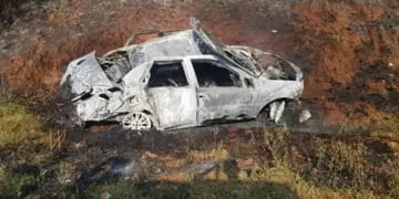 Lamentable accidente en San Vicente: despistó, su auto se incendió y falleció calcinado