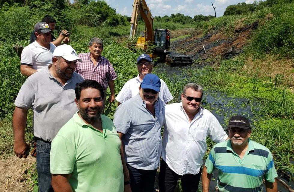 El día lunes el intendente de Clorinda, Manuel Celauro y el intendente de Nanawa estuvieron suprevisando los trabajos y como se vienen desarrollando