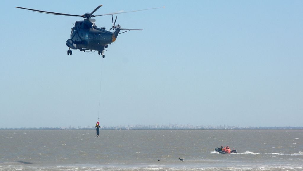 Puerto Belgrano: finalizó el curso de nadadores de rescate