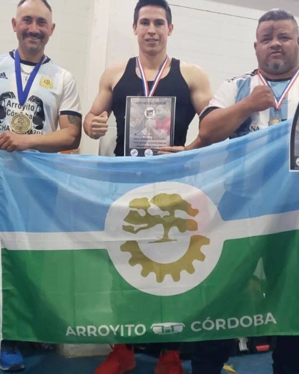 El Bocha Juárez pulseador de Arroyito ganó la medalla dorada