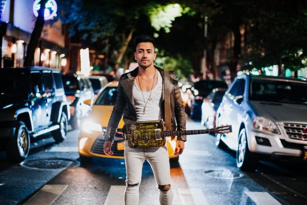 Iván Singh, con la "Lata de batata" en las calles de Nueva York. (prensa Iván Singh/ Malvina Battiston)