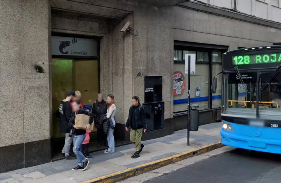 La sucursal principal de la compañía en Rosario funciona sobre Mitre y San Lorenzo.