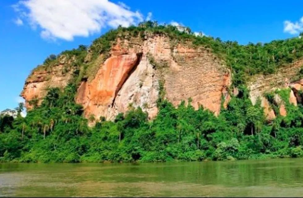 Clima en Misiones. La visión del Teyú Cuaré sobre el río Paraná, en San Ignacio. (CIMECO)