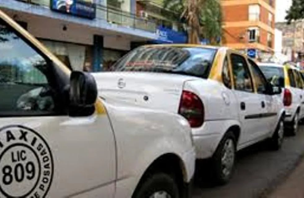 Rige el aumento en la tarifa de taxis en Posadas.