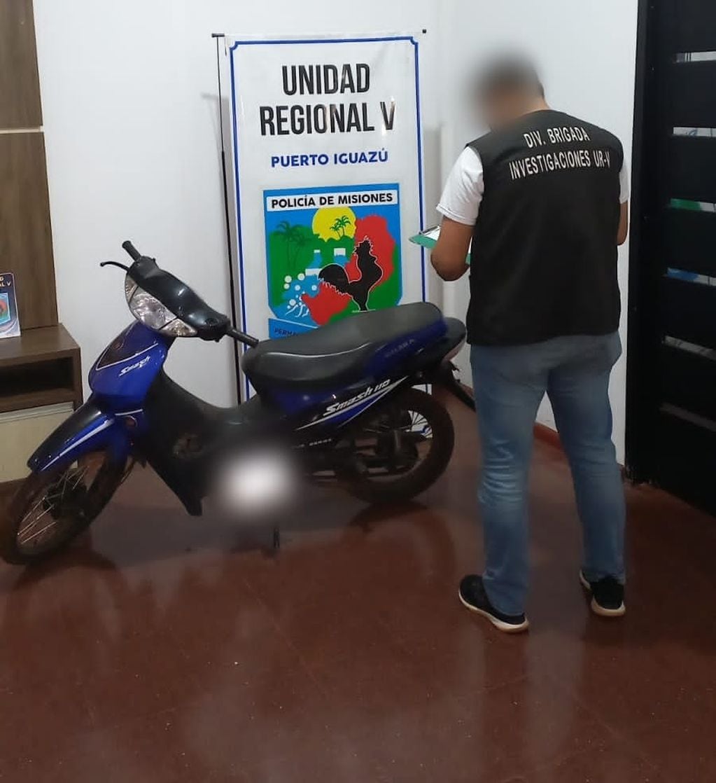Recuperan una motocicleta robada en Puerto Iguazú.