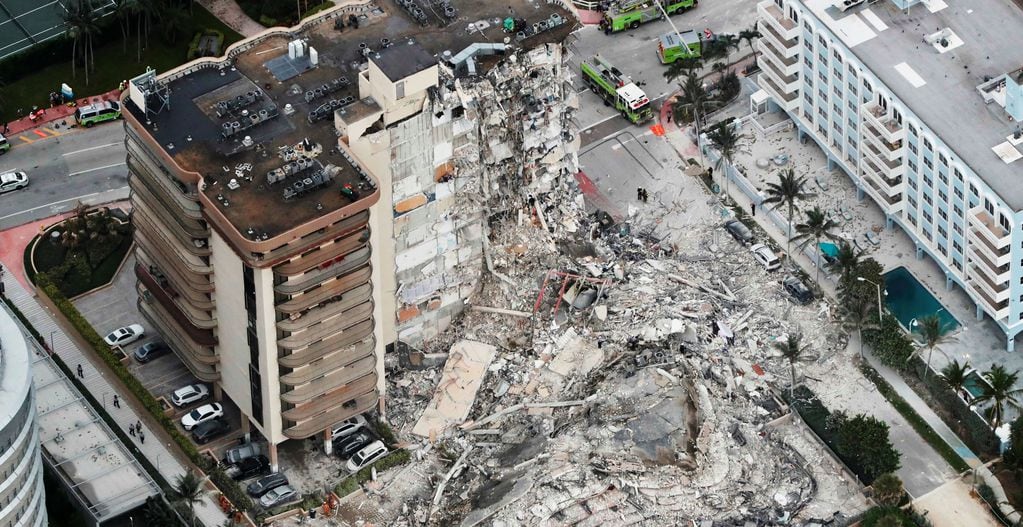 El ala del edificio que se derrumbó en Miami. (AP)