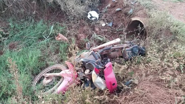 Accidente fatal en Jardín América: un motociclista fallecido