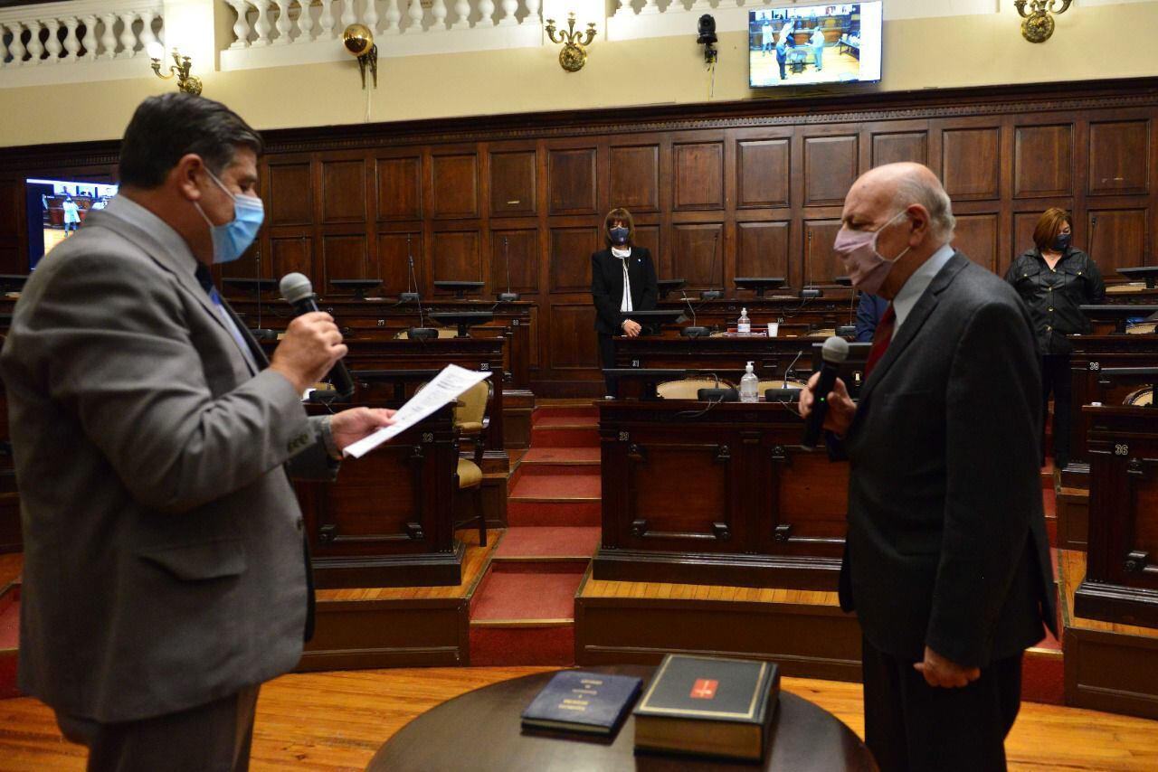 Jaliff y Bermejo fueron reelectos como presidente y vice del Senado | Vía Mendoza