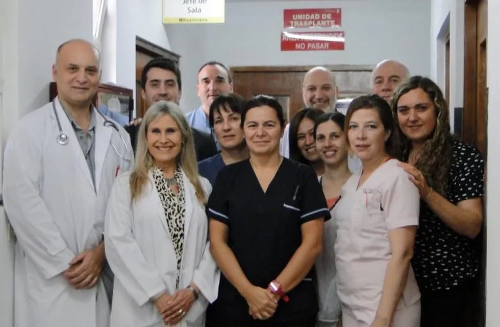 La cirugía se realizó en octubre y estuvo a cargo de Francisco Osella, acompañado por el equipo de profesionales del establecimiento (web).