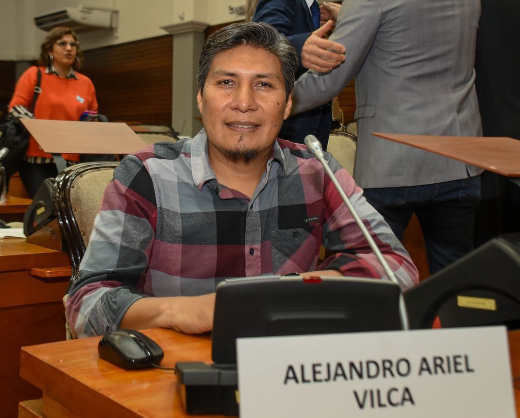El convencional Alejandro Vilca, del bloque Frente de Izquierda, critica severamente la reforma constitucional en Jujuy.