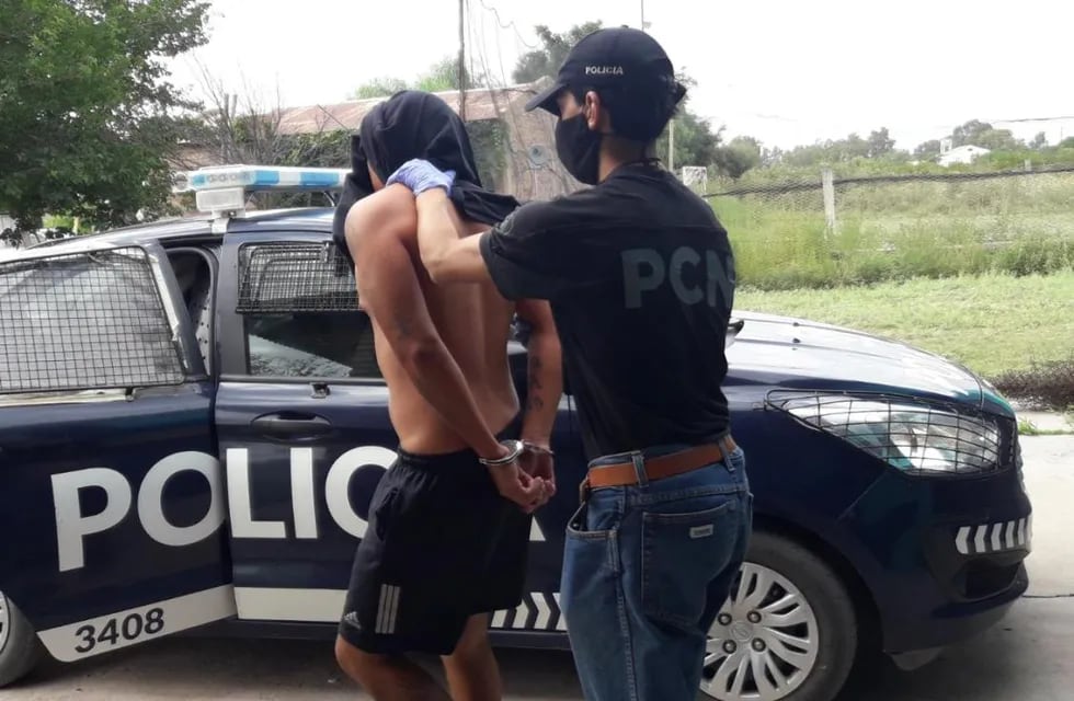 Uno de los siete detenidos durante los procedimientos antinarcóticos en General Alvear.