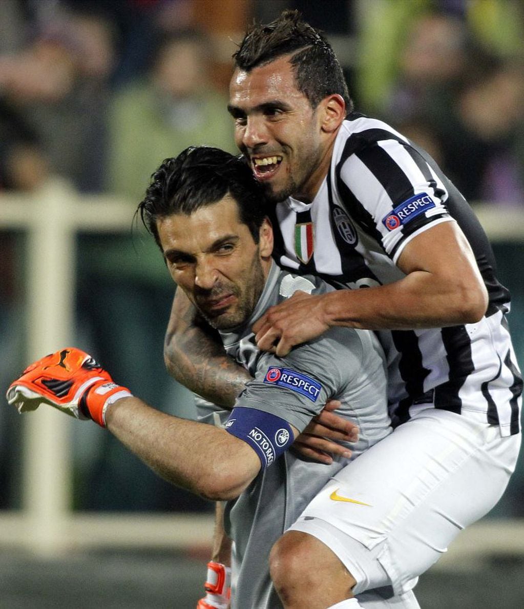 Tevez y Buffon en la Juventus.