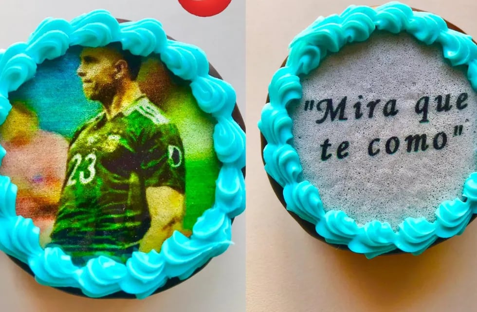 Los originales alfajores que el panadero maipucino Cristian Di Betta elaboró con la cara del "Dibu" Martínez y la frase que dijo en la semifinal contra Colombia recorrieron el país.