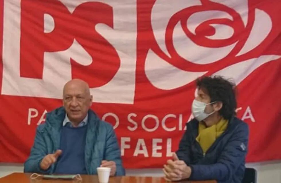 Bonfatti y Gazpoz, en el Centro Socialista de Rafaela