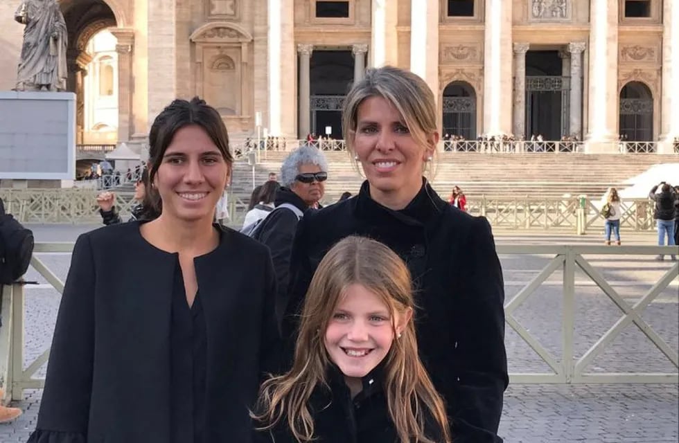 Salgado y sus hijas en Roma