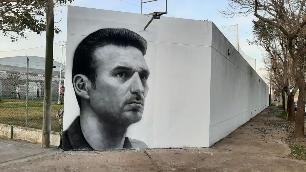 Gabriel Griffa: en dos días se estrenaron dos murales de Lionel Scaloni en Pujato
