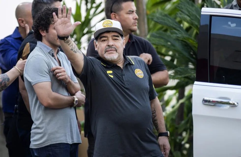 Maradona apoyó a Maduro