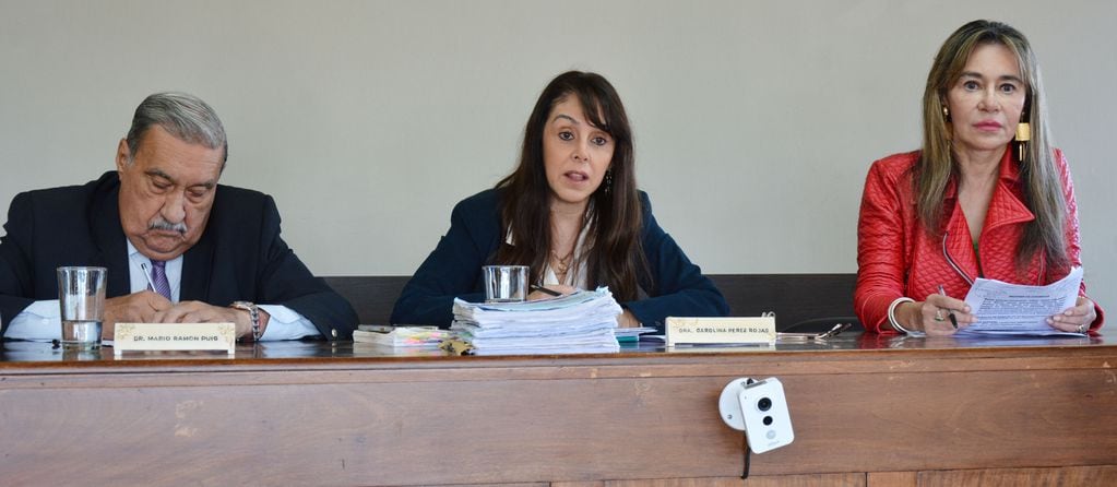 El Tribunal en lo Criminal nº 3de Jujuy condenó a Benito Cándido Agüero y Humberto Carmen Mendoza por su vinculación con el femicidio de la joven Cesia Reinaga, ocurrido en Abra Pampa en agosto de 2020.