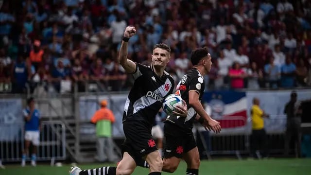 Pablo Vegetti sigue enamorando en Brasil con sus goles, como en Belgrano.