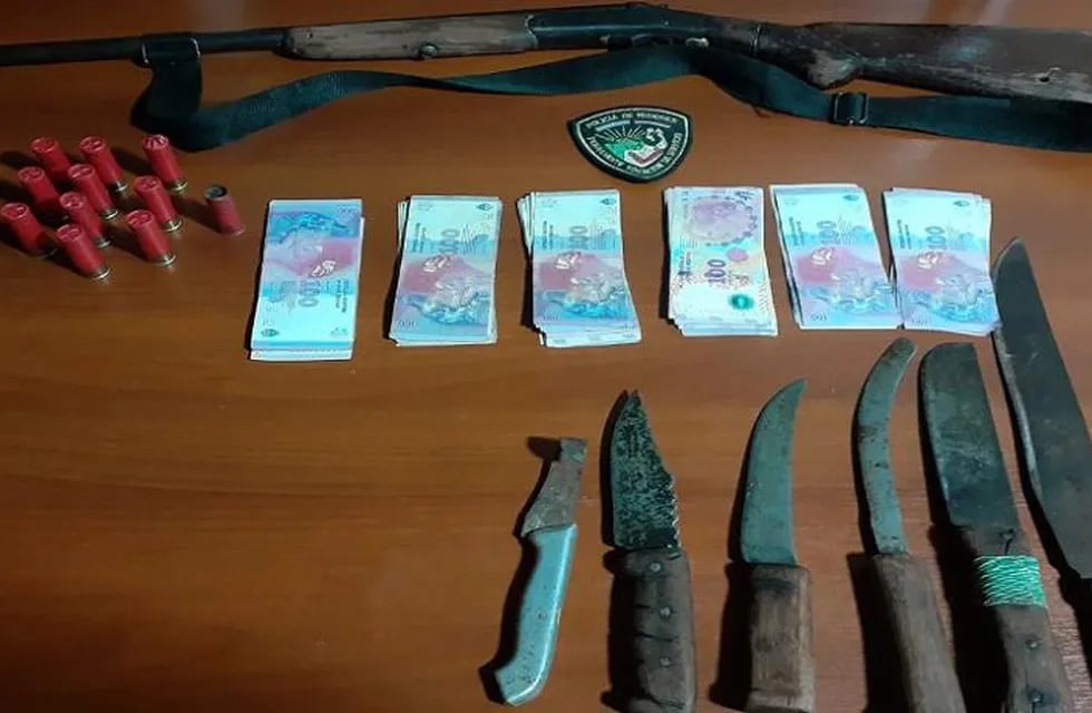 A punta de cuchillo, robaron 10 mil pesos en Piñalito Norte.