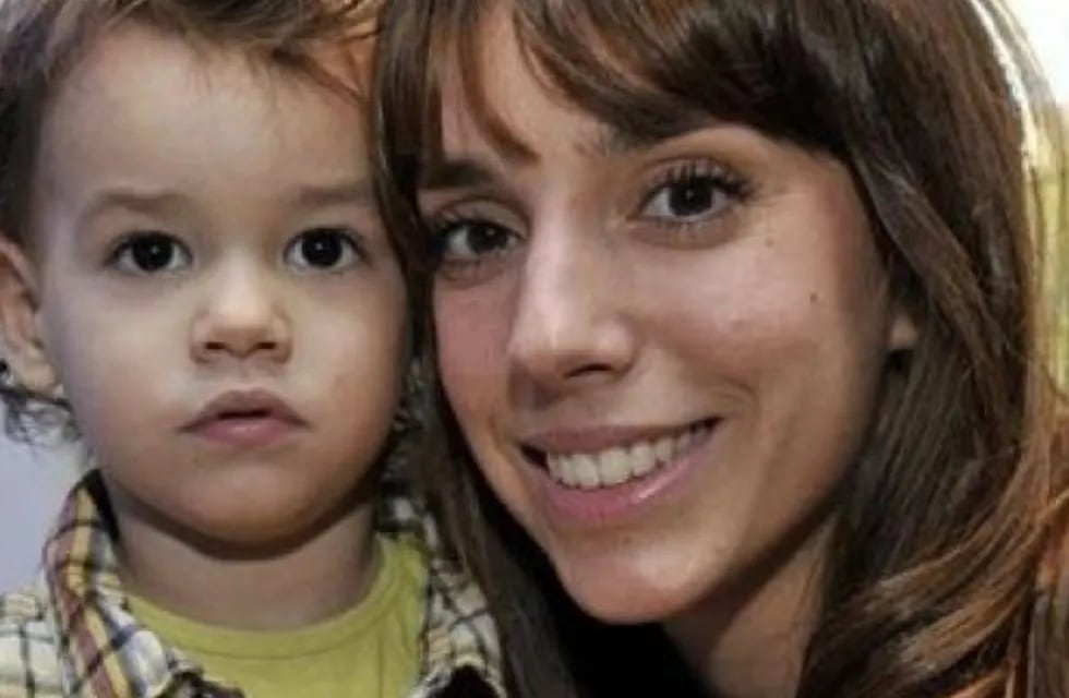 Tamara Pettinato fue madre de Milo en abril de 2010.