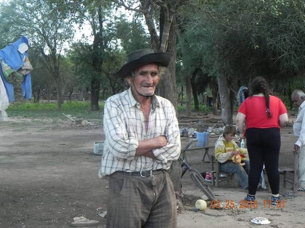Su segunda casa: Héctor, el mendocino que desde hace 18 años viaja con ayuda al impenetrable. Foto: Gentileza Héctor Manzano.