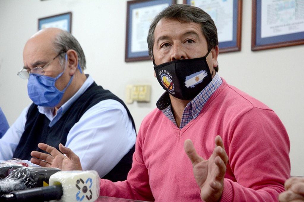 Rubén Rivarola, presidente del PJ Jujuy, y el diputado Pedro Belizán, quien encabezó la lista del Frente de Todos-PJ y logró su reelección.