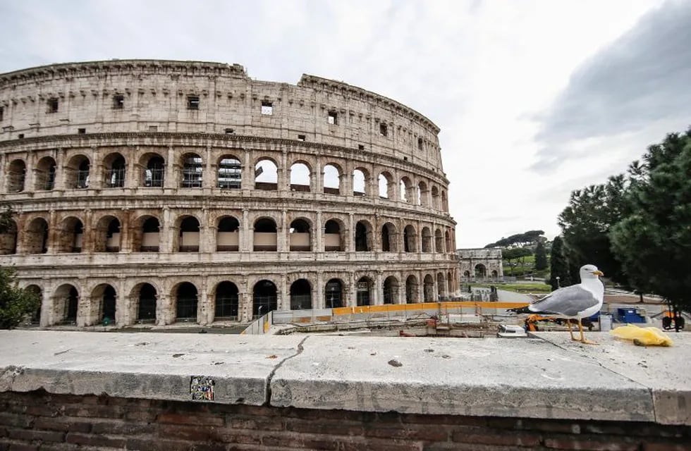 Rome (Italy), 28/03/2020.- A general view of the empty Via Colosseo during the coronavirus emergency lockdown, in Rome, Italy, 28 March 2020. (Italia, Roma) EFE/EPA/FABIO FRUSTACI