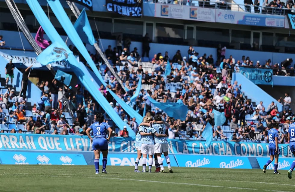 Belgrano derrotó 5 a 0 a Argentino de Rosario.