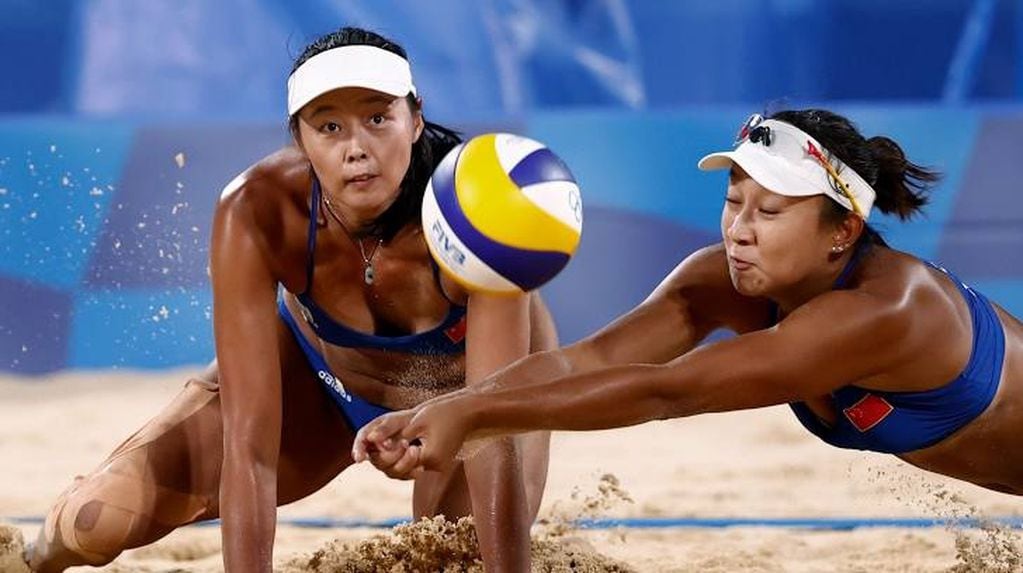 Xia Xinyi y Wang Fan, la dupla de China que es seria candidata al oro en beach vóley en los Juegos Olímpicos de Tokio 2020.