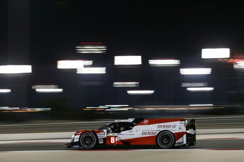 Buemi, Hartley y Nakajima, quienes se alternaron en el coche número 8 de Toyota, llegaron a Bahrein en la cima de la tabla; al final, quedaron como subcampeones de Pilotos.