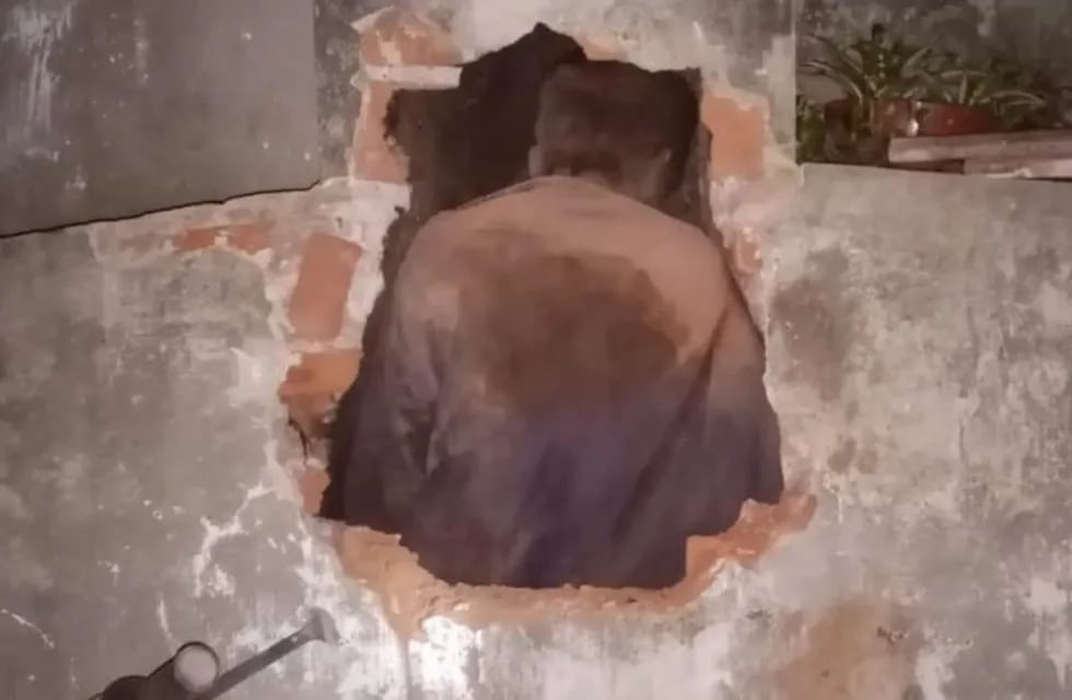 Ladrón atrapado en una chimenea (Foto: Portal Montevideo)