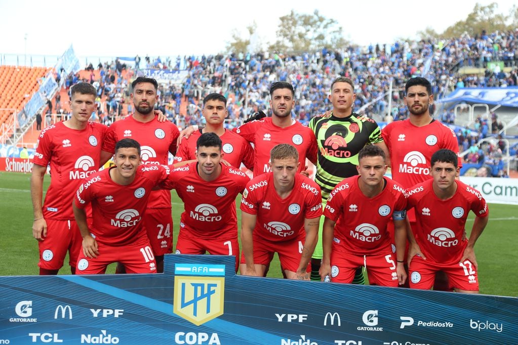 Los 11 de arranque de Belgrano en la visita a Godoy Cruz por la Copa de la Liga Profesional. (Prensa Belgrano)