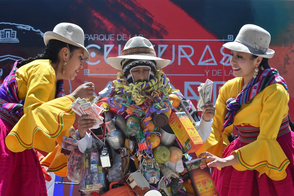 El Ekeko, la deidad andina de la abundancia y alma de la festividad boliviana de la Alasita, declarada Patrimonio de la Humanidad, tiene desde ahora un espacio exclusivo en la ciudad de La Paz.