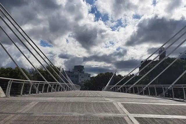 Puente peatonal "Centenario" de Villa Carlos Paz. Marzo 2021.