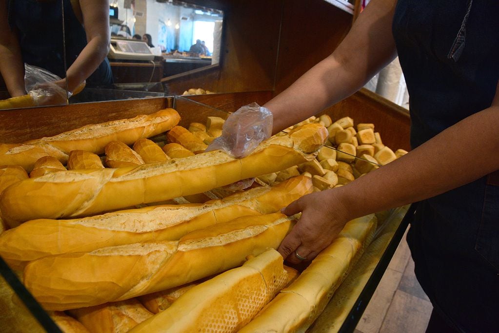 Desde este miércoles, el pan aumentó un 15% en Córdoba. 