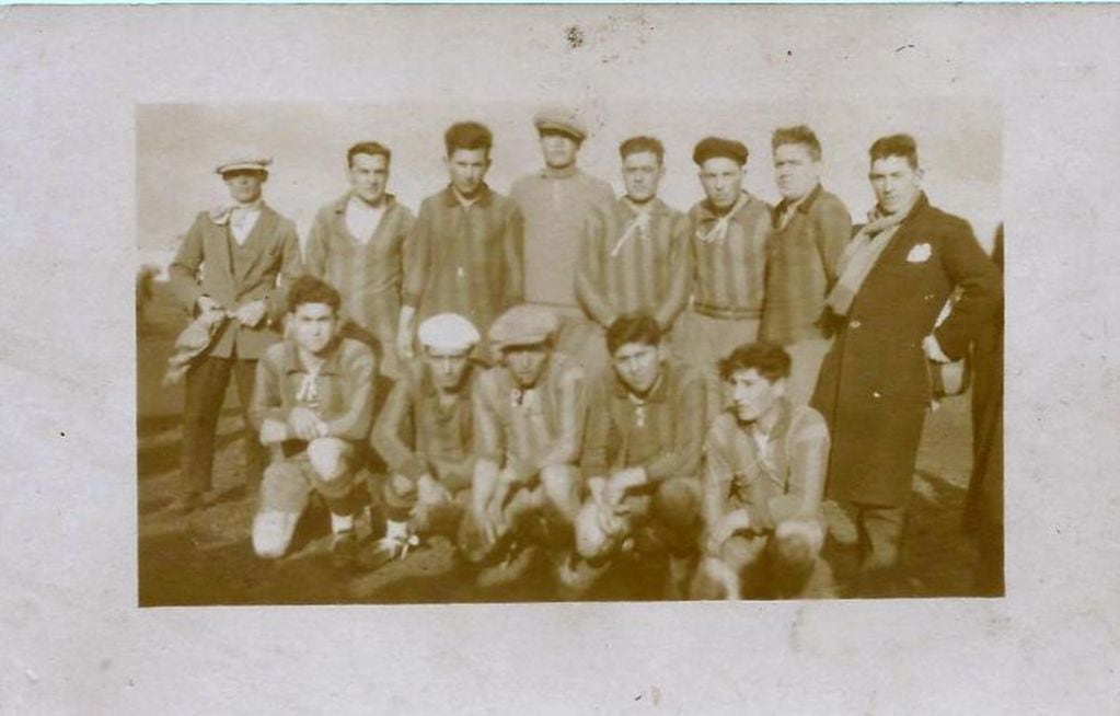 Equipo de Fútbol de Costa Sud, década de 1920.