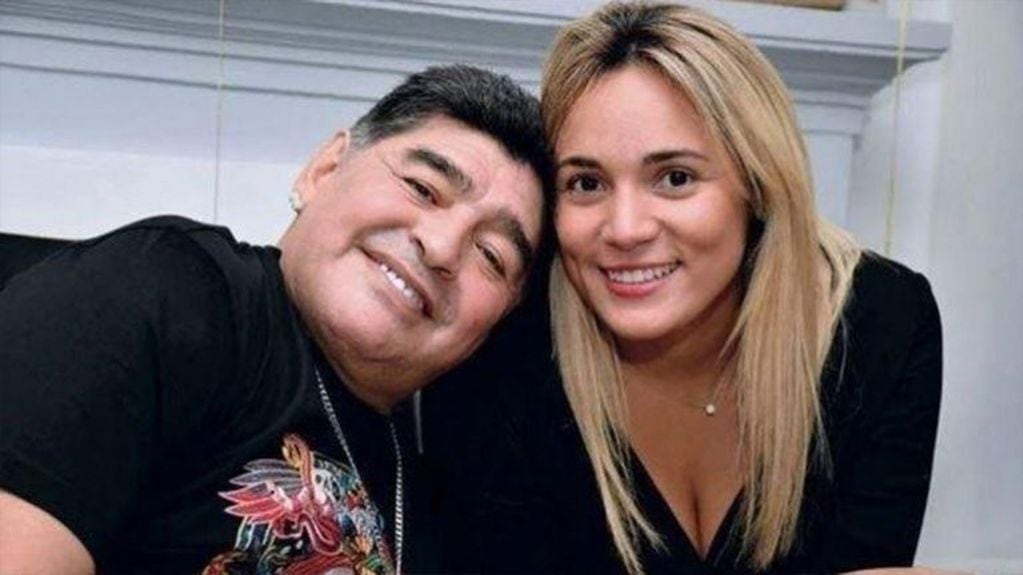 Rocío Oliva y Diego Armando Maradona. (Foto: Archivo)