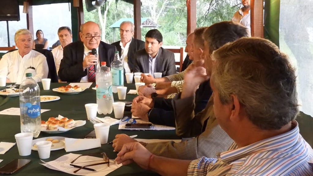 "No podemos estar ajenos a la realidad que viven los productores", dijo el diputado justicialista Rubén Rivarola en la reunión propiciada por la Federación Productiva de Jujuy.