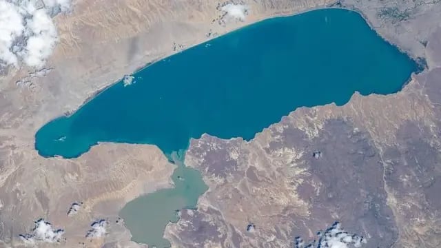 Emergencia hídrica: autoridades del sur de Chubut y norte Santa Cruz recorrieron el acueducto Lago Musters