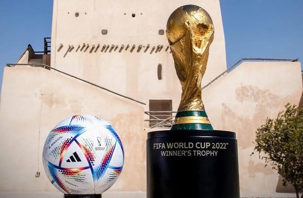 La pelota Al Rihla y la Copa del Mundo, las dos protagonistas de Qatar 2022