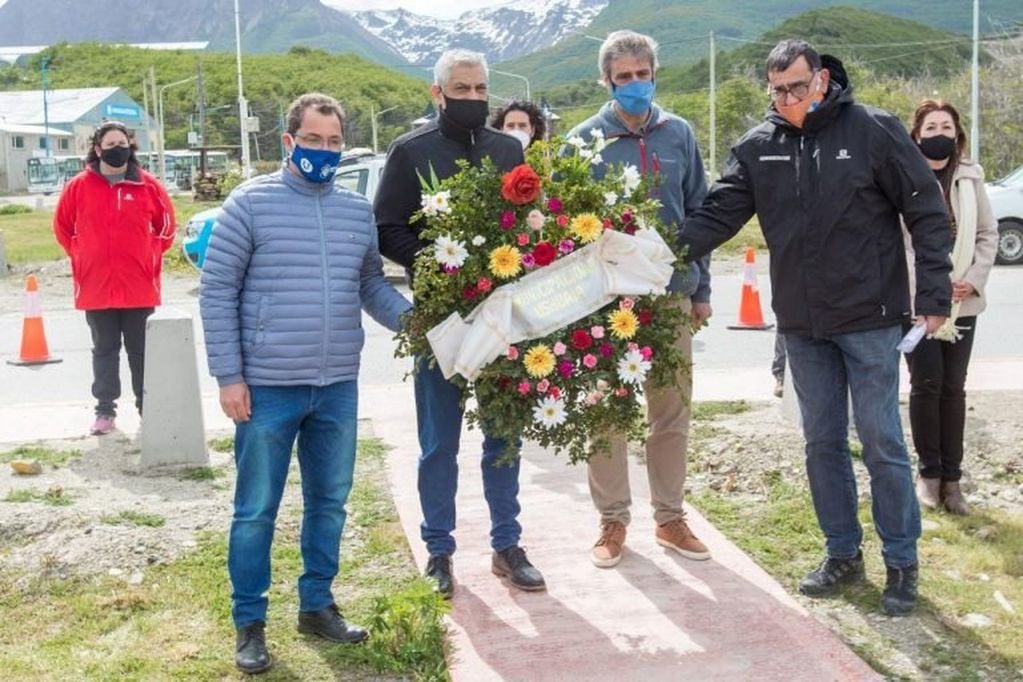 Acto en memoria de las víctimas de accidentes de tránsito