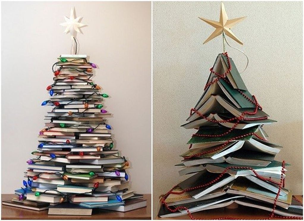 Árbol de navidad original hecho con libros.