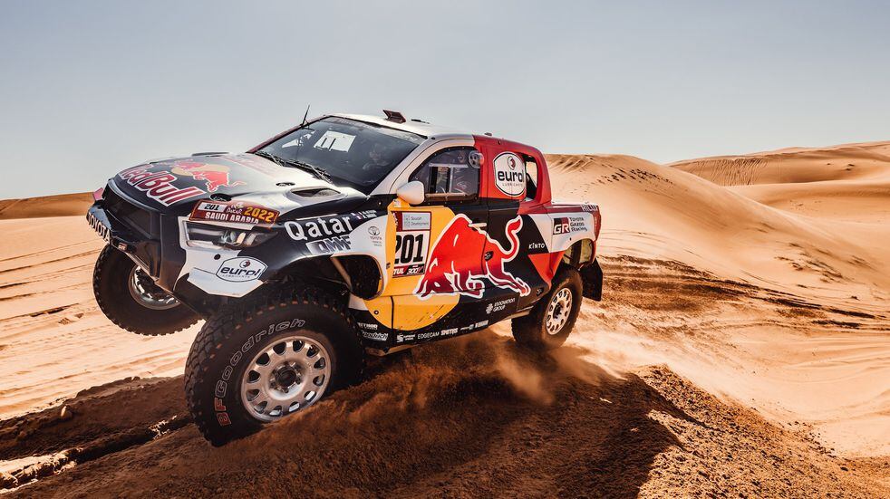 Al-Attiyah (Toyota) sigue comandando la general de Coches en el Dakar 2022.