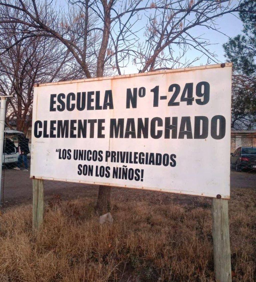Escuela Clemente Manchado en El Cerrito.