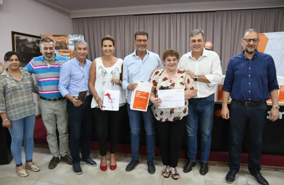 Se entregaron obsequios como reconocimiento a empleados municipales (Foto Prensa Municipalidad de Rafaela)