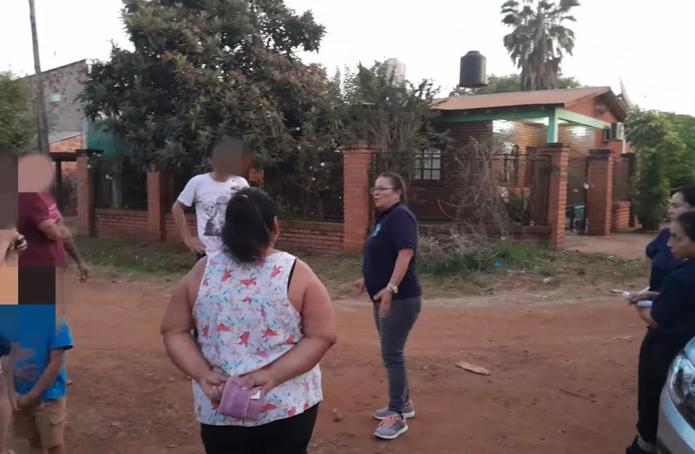 Puerto Iguazú: realizaron una charla sobre conducta ambiental a vecinos del barrio San Martín.